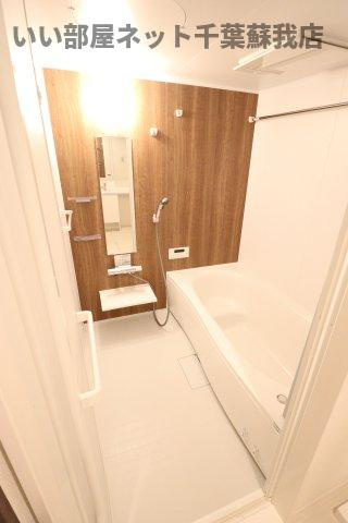 アヴァンスコート壱番館の浴室|落ち着いた空間のお風呂です