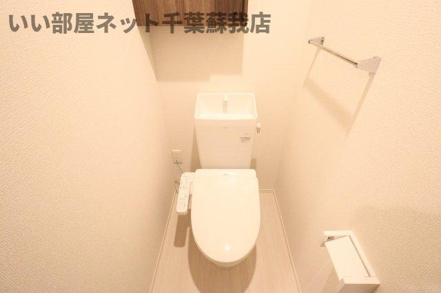アヴァンスコート壱番館のトイレ|ゆったりとした空間のトイレです