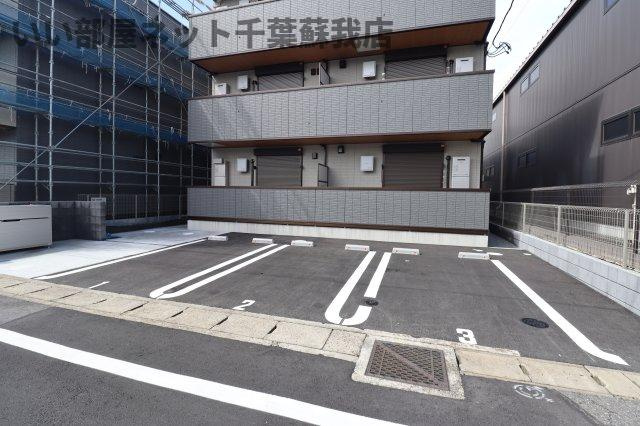 アヴァンスコート壱番館の駐車場|駐車場完備です