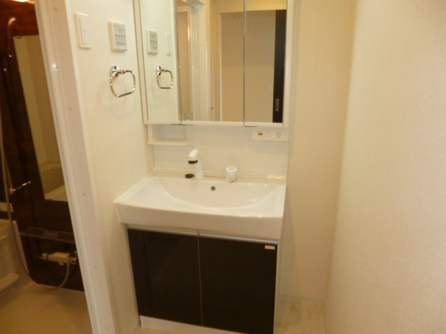 シャイン・パレスの洗面所|洗髪洗面化粧台