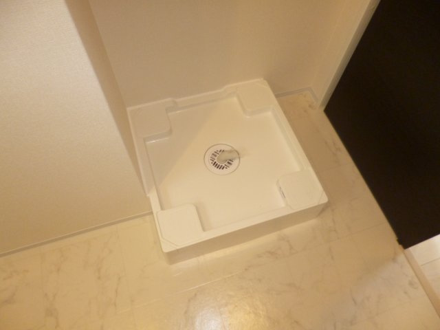 シャイン・パレスのその他|洗濯機置き場