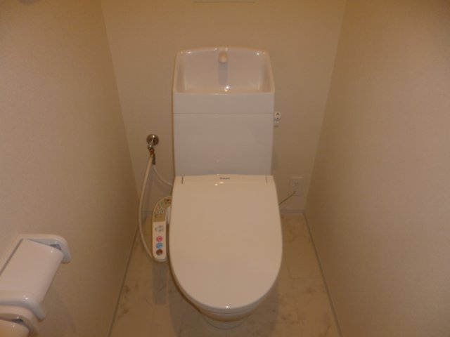 シャイン・パレスのトイレ|シャワー付きトイレ