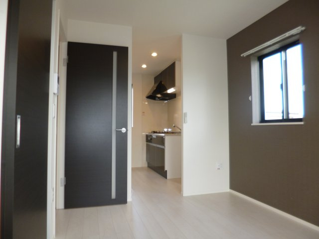 シャイン・パレスの居間・リビング