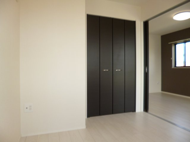 シャイン・パレスの内装|洋室