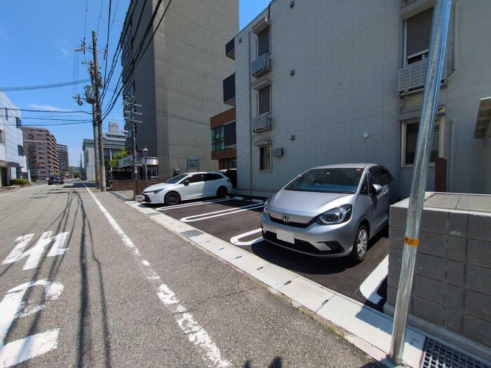 D's駅南大路の駐車場
