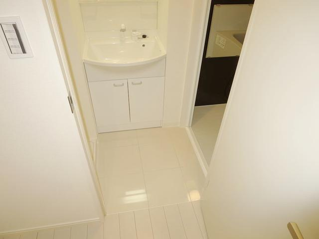 川崎市麻生区高石３丁目の賃貸マンションの洗面所