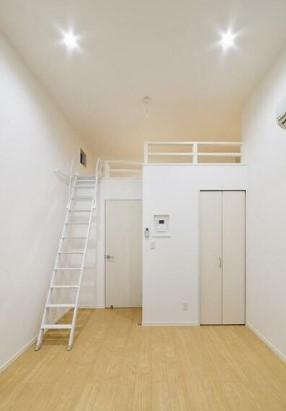 川崎市多摩区中野島４丁目のアパートの居間・リビング