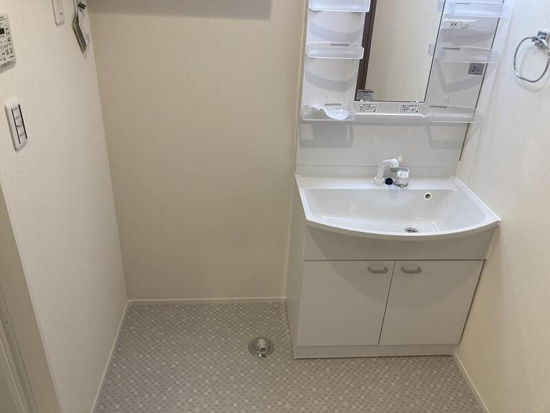 世田谷区喜多見９丁目のアパートの洗面所