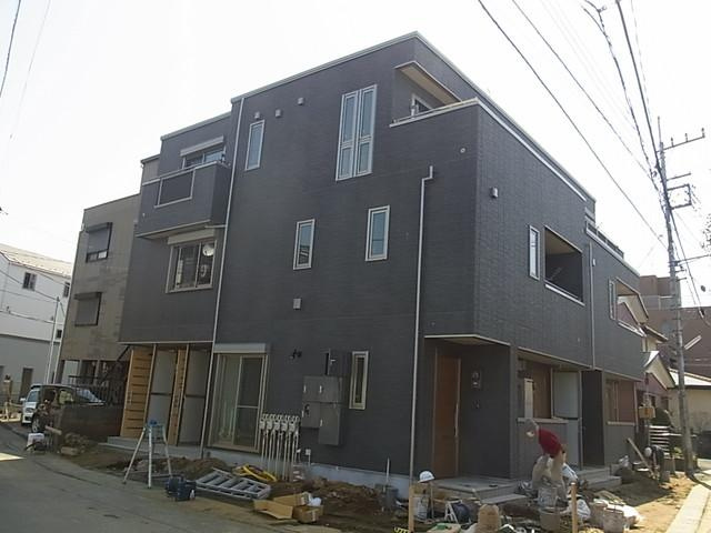 川崎市多摩区菅４丁目の賃貸マンションの外観
