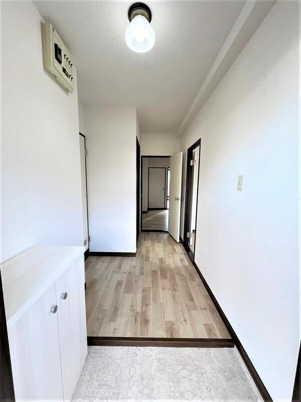 バリアーイン東百合丘の玄関