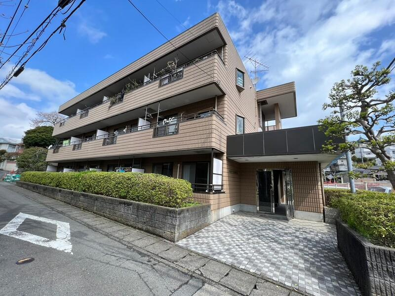 バリアーイン東百合丘の外観