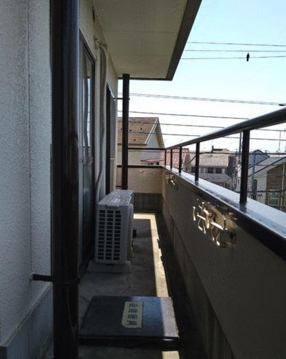 狛江市岩戸南３丁目の賃貸マンションのバルコニー