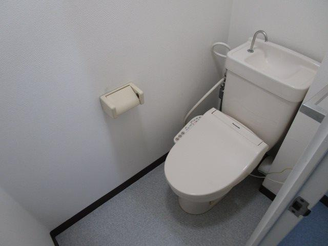 川崎市多摩区中野島４丁目の賃貸マンションのトイレ