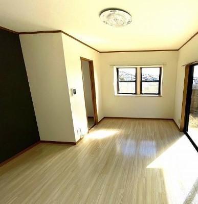 向原2丁目戸建の居間・リビング