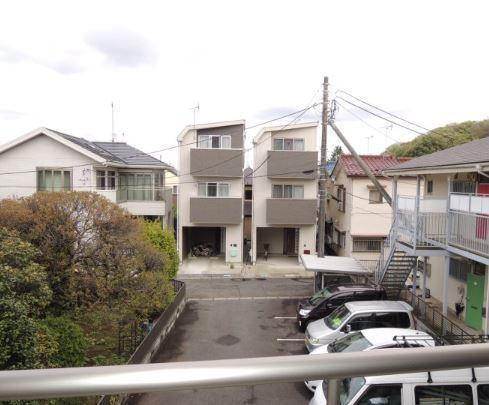 川崎市多摩区菅北浦３丁目の賃貸マンションのバルコニー