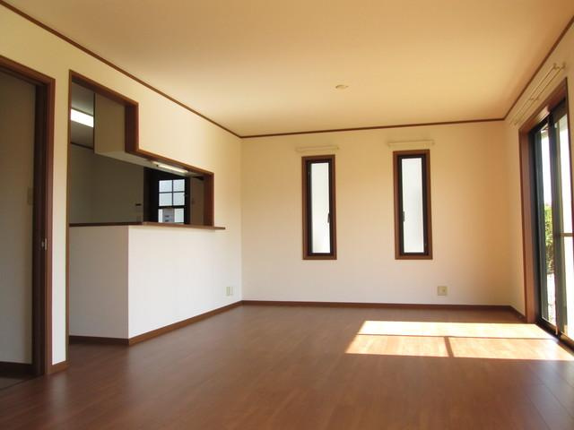 ソレアード王禅寺の居間・リビング