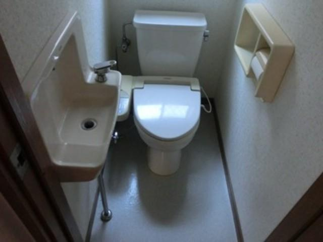 美山台住宅のトイレ