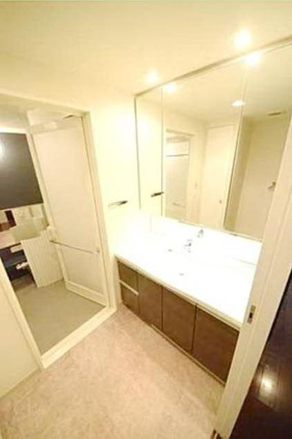 ガーデンホーム西国分寺の洗面所