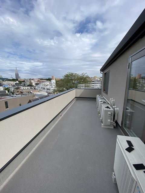 ヒルグラン代々木のバルコニー