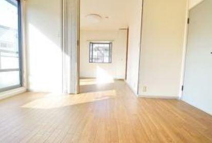 サンビレッジアムールの居間・リビング