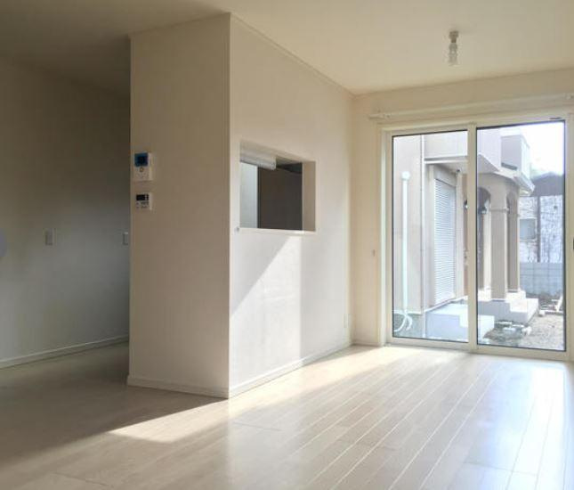 ガーデンテラスの居間・リビング