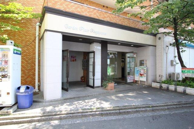 ガーデンプレイス久我山のエントランス