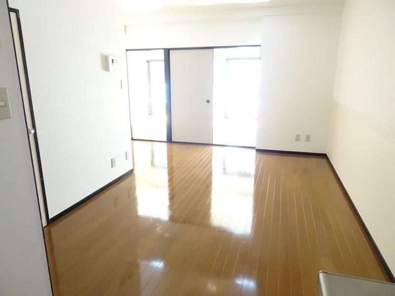 レフォール向ヶ丘の居間・リビング