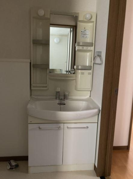 エミネント　ヴィラの洗面所|写真は他の号室