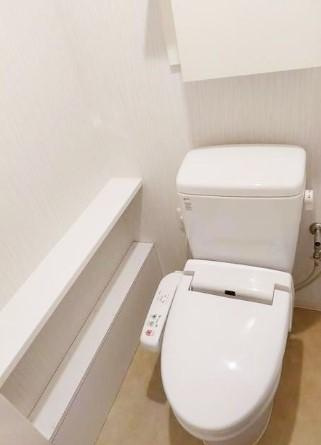 川崎市多摩区東生田３丁目の賃貸マンションのトイレ