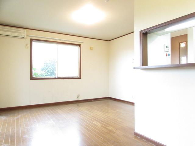 フォレスト久末の居間・リビング|※写真は代表的なお部屋です※