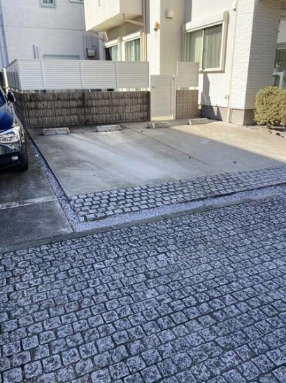 パークガーデン成城の駐車場