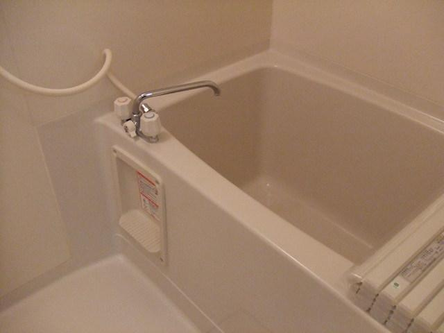 ヒルサイド玉川学園の浴室