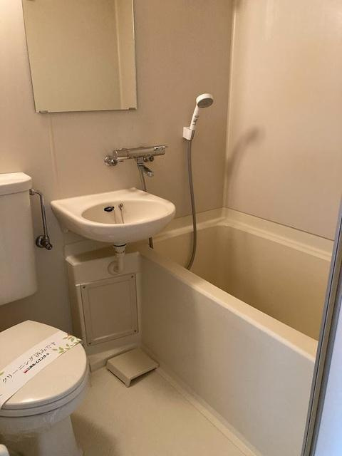 フォレスト駒沢の浴室