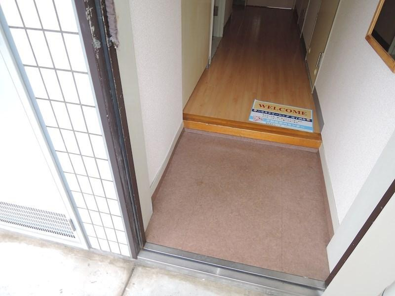 向ヶ丘レジデンス壱番館の玄関