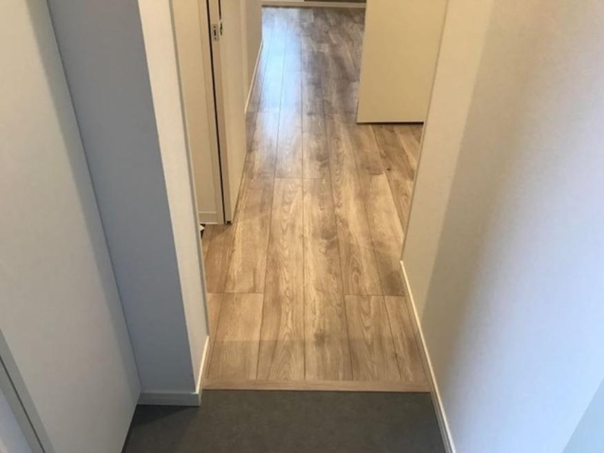 グランニール梅ヶ丘の玄関