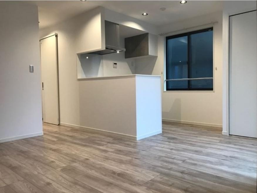 グランニール梅ヶ丘の居間・リビング