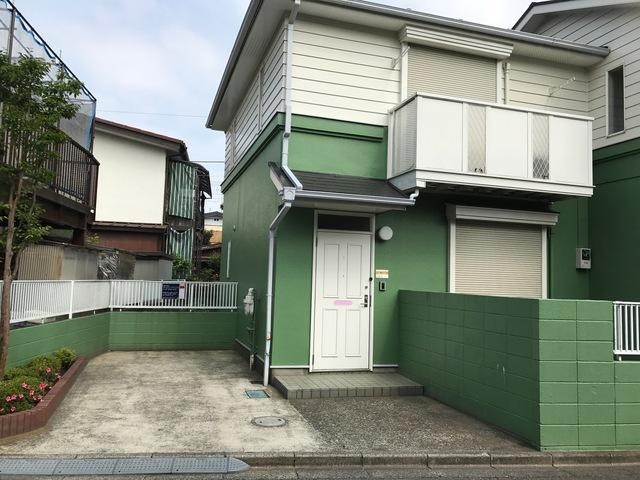 ガーデンハイムの駐車場