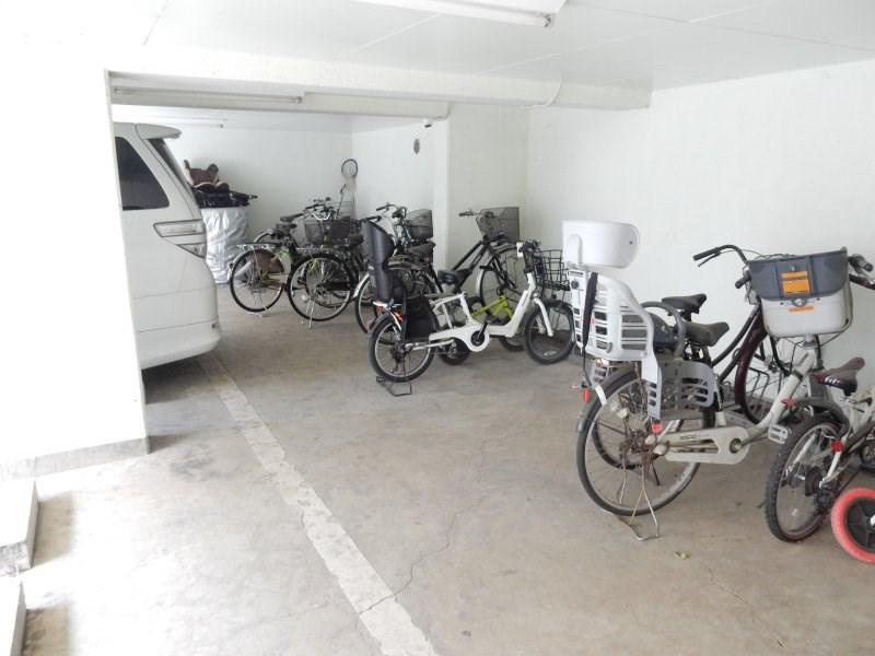 生田グリーンヒルズの駐車場