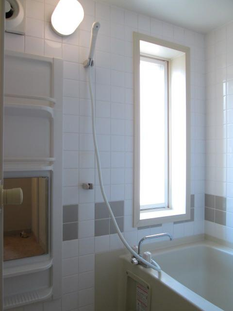 サニーガーデンの浴室