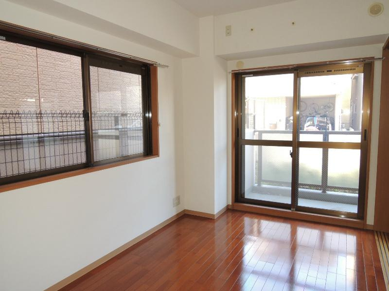 川崎市多摩区菅馬場１丁目の賃貸マンションのバルコニー