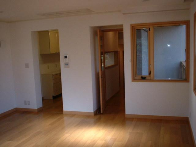 カメリアハウスの居間・リビング|※ご入居は5月27日より