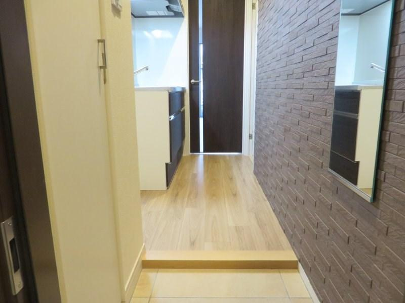 フォレスト新町の玄関