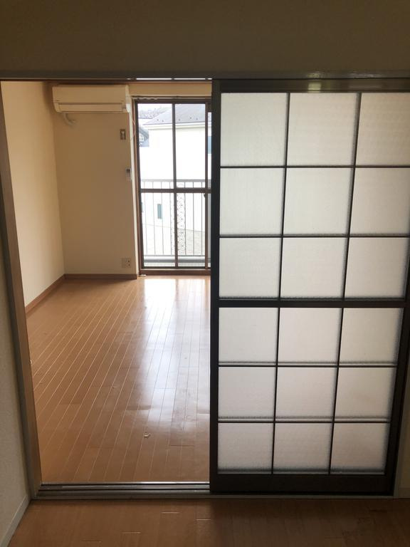 サニーコート向ヶ丘の居間・リビング