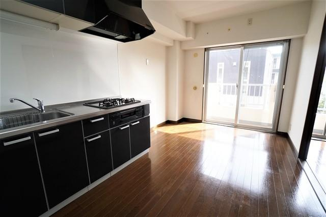 川崎市多摩区宿河原１丁目の賃貸マンションの外観