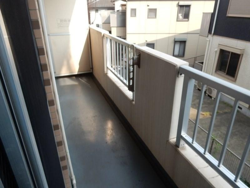 川崎市多摩区宿河原１丁目の賃貸マンションのバルコニー