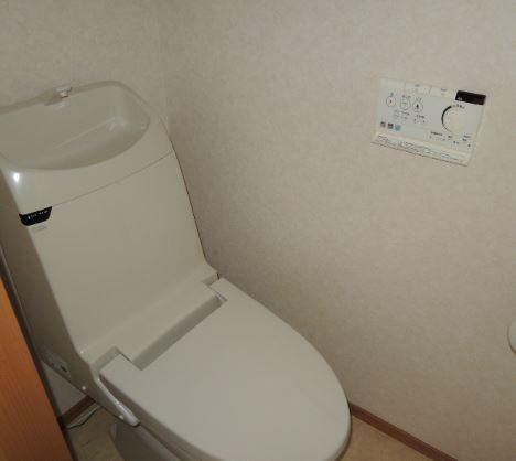 川崎市多摩区中野島１丁目のアパートのトイレ