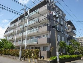 ファミールヴィラ多摩の外観