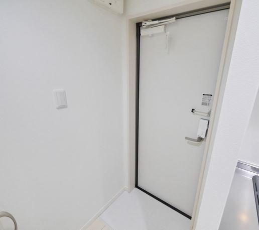 ドイール登戸の玄関