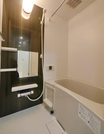 ドイール登戸の浴室