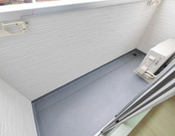 ドイール登戸のバルコニー